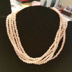 Pretty in Soft Pink Pearl Necklace